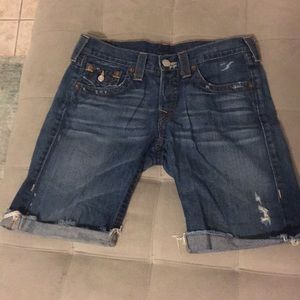 True Religion boyfriend shorts size 28